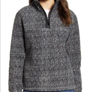New Caslon Pull Over Fleece